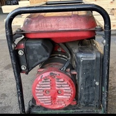 HONDAの発電機とガソリン携帯缶10リットル新品未使用品の画像