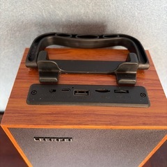 ウッド調ワイヤレススピーカーの画像