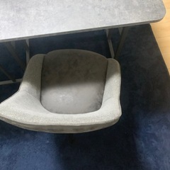 ダイニングテーブルの画像