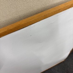 ホワイトボードとコルクボードの画像