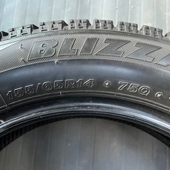 スタッドレスタイヤ４本 ブリヂストンVRX 155/65R14 倉庫保管　の画像