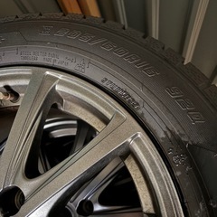 スタッドレスタイヤの画像