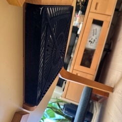 円形こたつテーブルの画像