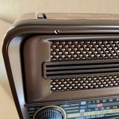 ポータブルラジオ FM/AM/SW/ USB/SDカード／Bluetooth対応 電池/USB充電 の画像