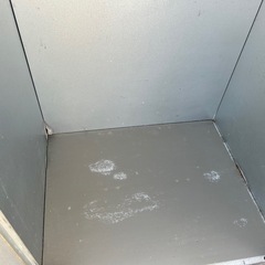 【お取り置き中】家庭用お米保管庫/物置の画像