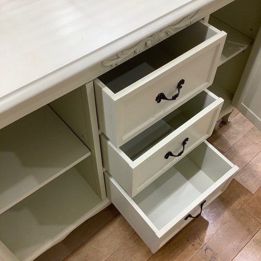 【トレファク ラパーク岸和田店】ロココ調キャビネット　入荷しました。