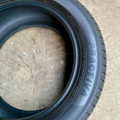 PRACTIVA 215/55R17 94V中古タイヤ4本セットの画像