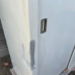 【お取り置き中】スズキ　鍵付き屋外物置の画像