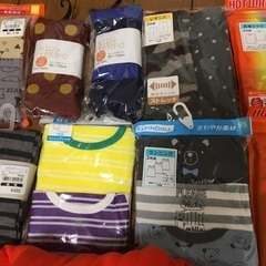 95.100 主に西松屋　冬　肌着、スパッツ、レギンス 、タイツ　GAP上着の画像