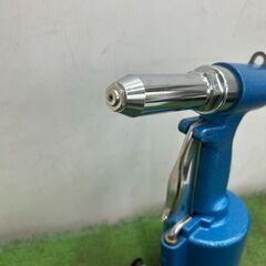 モノタロウ MCCP-500M エアーリベッター【野田愛宕店】【店頭取引限定】【中古】管理番号：IT4J17IPIU04の画像