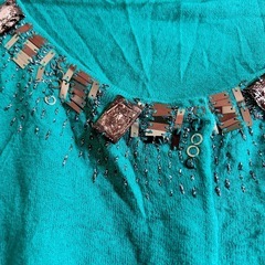 ✨️可愛いです✨️ ターコイズ ビーズ付きニットカーディガンの画像