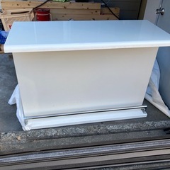 カウンターテーブル2個の画像