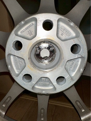 1シーズン使用 室内保管 225/65R17 スタッドレスタイヤ ブリヂストン ブリザック VRX3 バリ溝 7.5J PCD114.3 +40