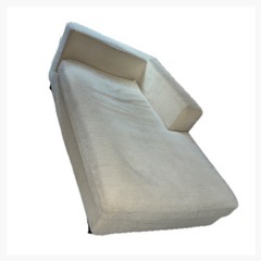 足が伸ばせるヘッドレスト付きソファーの画像