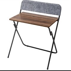 折りたたみ机、折りたたみ椅子の画像