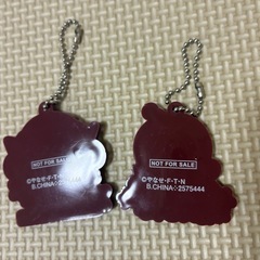 アンパンマンのハンドタオル、キーホルダーの画像