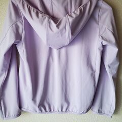 【子供服】ユニクロ　エアリズム　パーカー　130㎝　パープルの画像