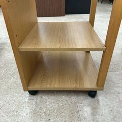 ★リユースのサカイ高崎店★TJ13528  棚 ライトブラウン H73.5×D41×W43 クリーニング済みの画像
