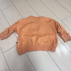 子供服　トレーナー　車の画像