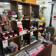 【2026年4月採用】三線組合店舗運営スタッフ募集！（フルタイム）/無料駐車場あり！の画像