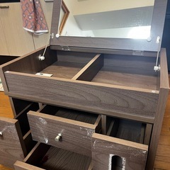 化粧台・ローデスク・ベッドサイドテーブルの画像