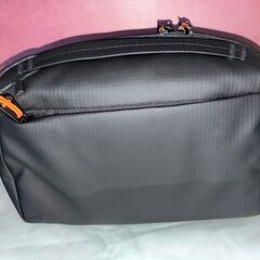 【新品】ガジェットポーチの画像