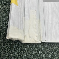 アコーディオンカーテン　ホワイトウッド調の画像