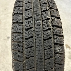 軽の車のタイヤのみの画像