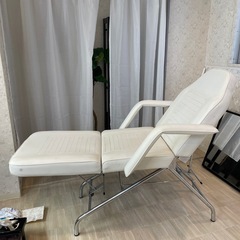 エステ フェイシャル　マツエク ネイル 美容 ベッドの画像