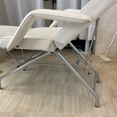 エステ フェイシャル　マツエク ネイル 美容 ベッドの画像