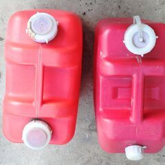 灯油用ポリタンク(中古)　ポンプ(中古)の画像