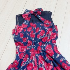 まとめ値引有⭐️CECIL McBEE 花柄ワンピースの画像