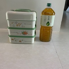 運動会やピクニックにランチボックスの画像