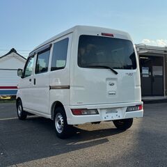 ダイハツ ハイゼットカーゴ 4WD H30年式・35000km 軽バン 四駆の画像