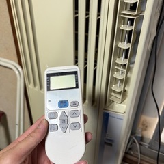 ウィンドウエアコン 窓エアコン 動作品 汚れありの画像