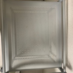IKEAキャスター付きラックの画像