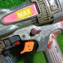 マックス HN-65Z1 高圧釘打機【市川行徳店】【店頭取引限定】【中古】管理番号：ITFI1U6FU6HOの画像