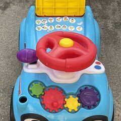 キッズ　乗り物、椅子の画像