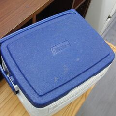 廃盤 コールマン クーラーボックス 5272 白×青 小さめ 95年製 レトロ キャンプ アウトドア 札幌 手稲の画像