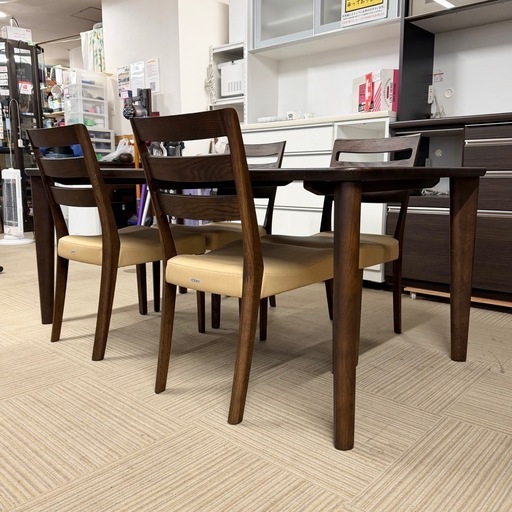 【新品同様‼️】定価34万♪ 現行モデル カリモク家具 165cm幅4人掛けダイニングテーブルセット チターノ レッドオーク材 ブラウ