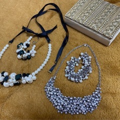 FRAY I.Dネックレスなど、5点セットの画像