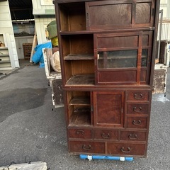 水屋食器棚の画像