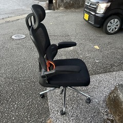 事務用椅子の画像