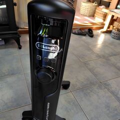 デロンギマルチダイナミックヒーター　MDHS12-BK 　8~10畳用　ほぼ新品の画像