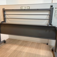 無料UCHIDA製折りたたみ机　150✖️60の画像