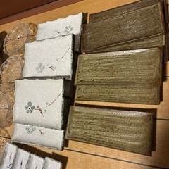 皿　コップ　
まとめてもらってくださいの画像