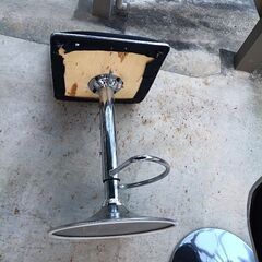 バーチェア　2脚あり　Bar　椅子の画像