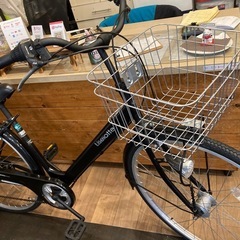 【前後タイヤ・チューブ新品！】 LEDオートライト　6段変速　27インチ自転車　ブラックの画像