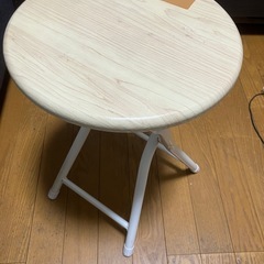 折りたたみ椅子(取りに来れる方限定)の画像