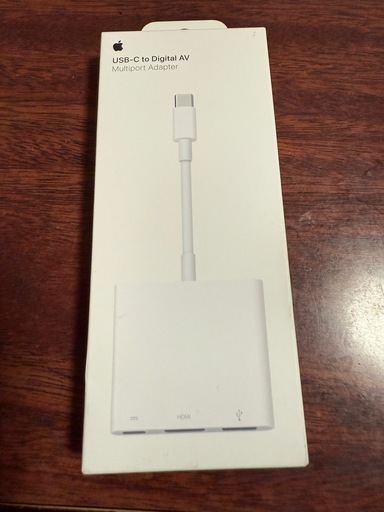 Apple MJ1K2AM/A Lightning to HDMI, USB-A, and USB-C Multiport Apple　USB-C to Digital AV Multiport Adapter 